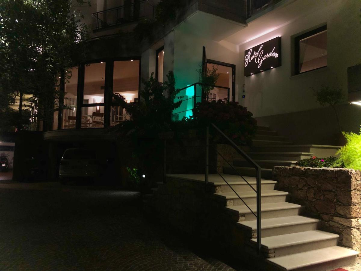 Hotel Garden มัลเชซิเน ภายนอก รูปภาพ